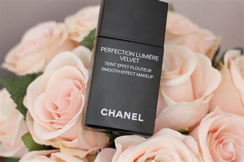 chanel perfecton swatches|Chanel Perfection Lumière Velvet Foundation Review, Photos, .